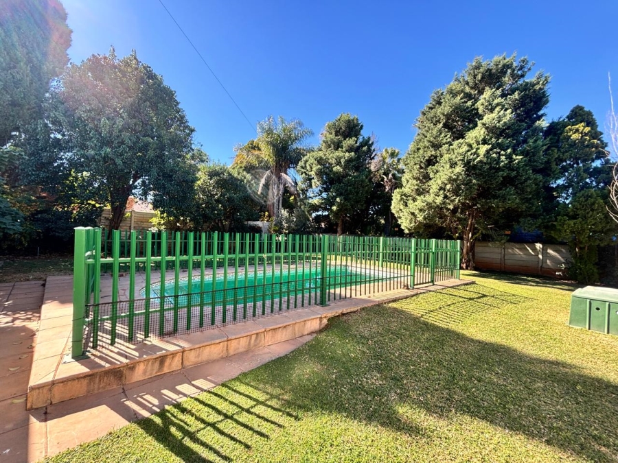 4 Bedroom Property for Sale in Wilkoppies North West
